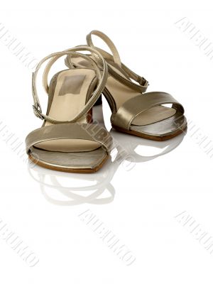 Feminine sandals