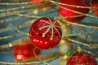Red christmas bulbs