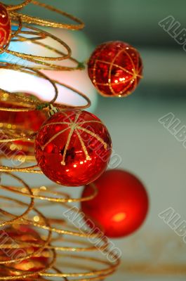 Red christmas bulbs