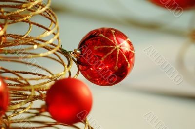 Red christmas bulbs