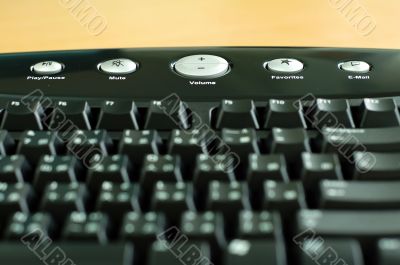 Multimedia keyboard
