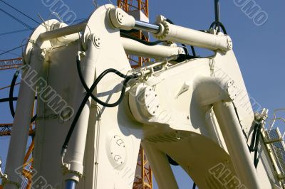 White hydraulics