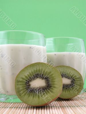 kiwi smoothie