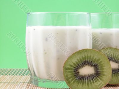 kiwi smoothie