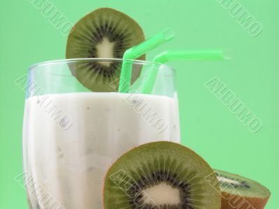 kiwi smoothie