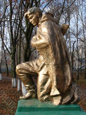WW2 soviet soldier bronze Monument