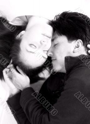 beautiful love - couple in b & w