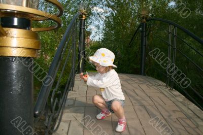 child on the bridge