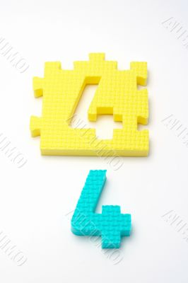 Puzzle colorful numbers