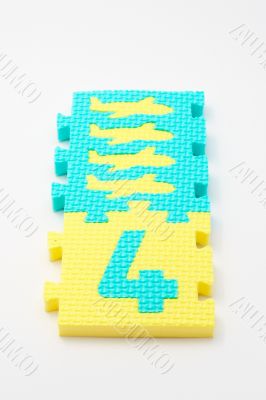 Puzzle colorful numbers