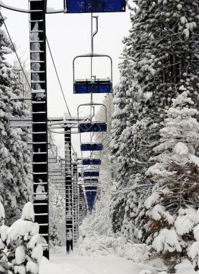 Abundant ski lift