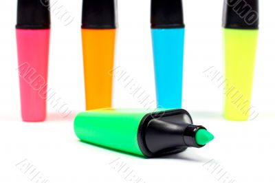 Coloured labellers