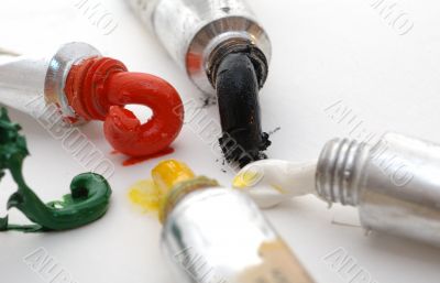 Tube oil