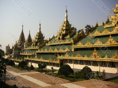 Shwedagong pagoda