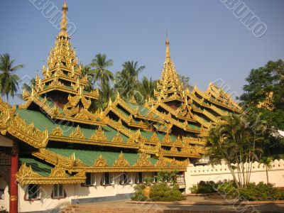 Shwedagong pagoda