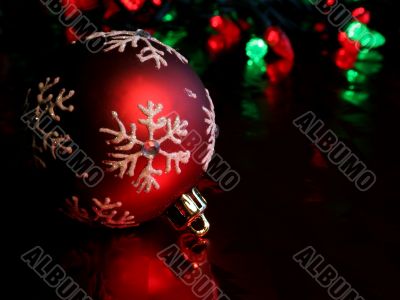 Resting Red Snowflake Bauble