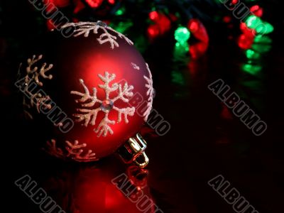 Resting Red Snowflake Bauble