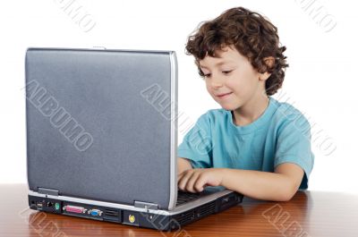 Child whit laptop