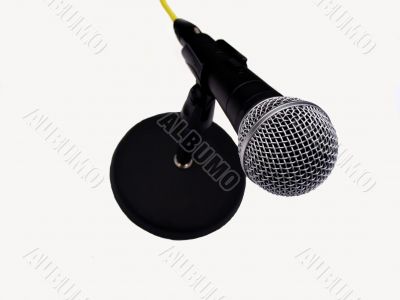 Microphone