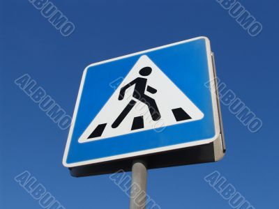 Pedestrians crossing sign
