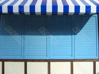 Eaves in blue and white pattern
