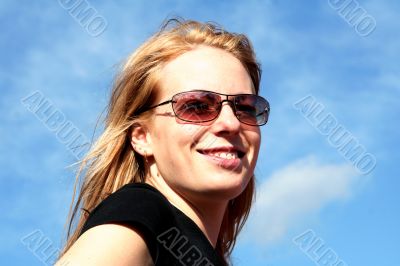 woman with sunglasses