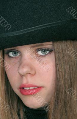 woman with hat