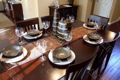 Dinning Room Table