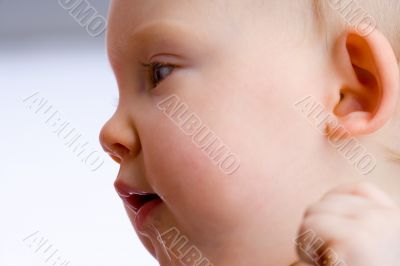 baby`s side face