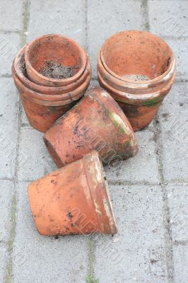 Ceramic flower pots