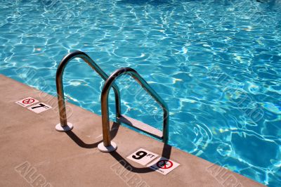 Swimming pool Ladder