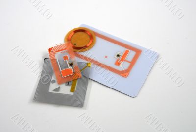 several types of rfid tags