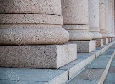 Columns 1