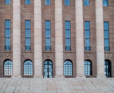 Columns 3