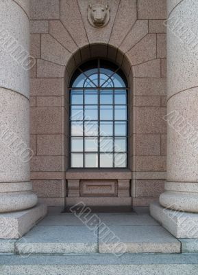 Columns 4
