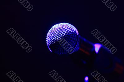 Microphone