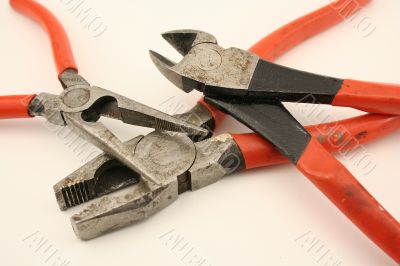 pliers