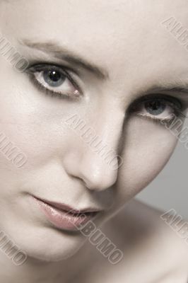 Close beauty 3