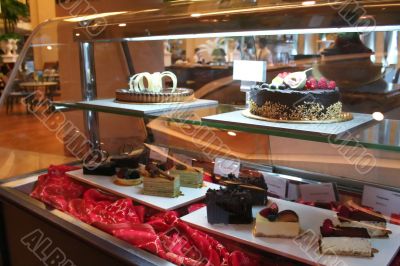 Display cakes