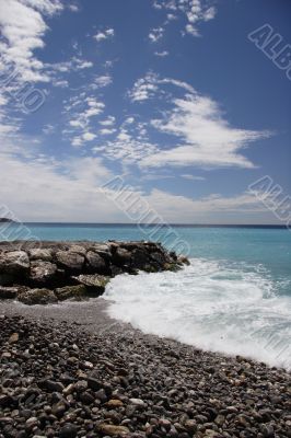 Waves on the groin - portrait