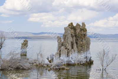Tufa formations at Mono Lake