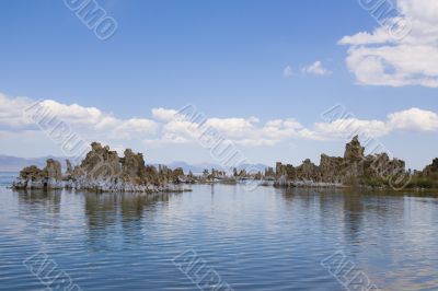 Tufa formations at Mono Lake