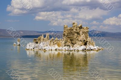Tufa formations at Mono Lake