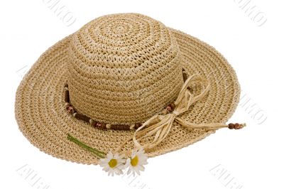 Straw hat with daisies