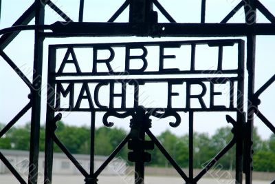 Arbeit macht frei