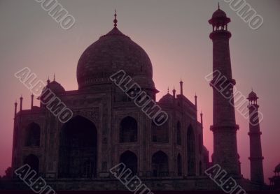 Taj Mahal, pink sunrise