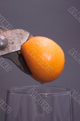 Squeezing an Orange