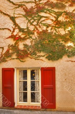 Red jalousie