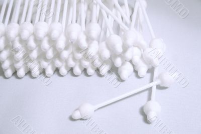 Cotton buds