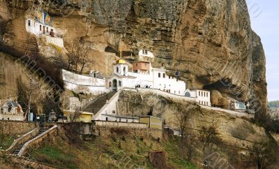 Piously - Uspensky a cave monastery
